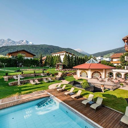 Mirabell Dolomites Hotel - Luxury Ayurveda & Spa Valdaora Esterno foto