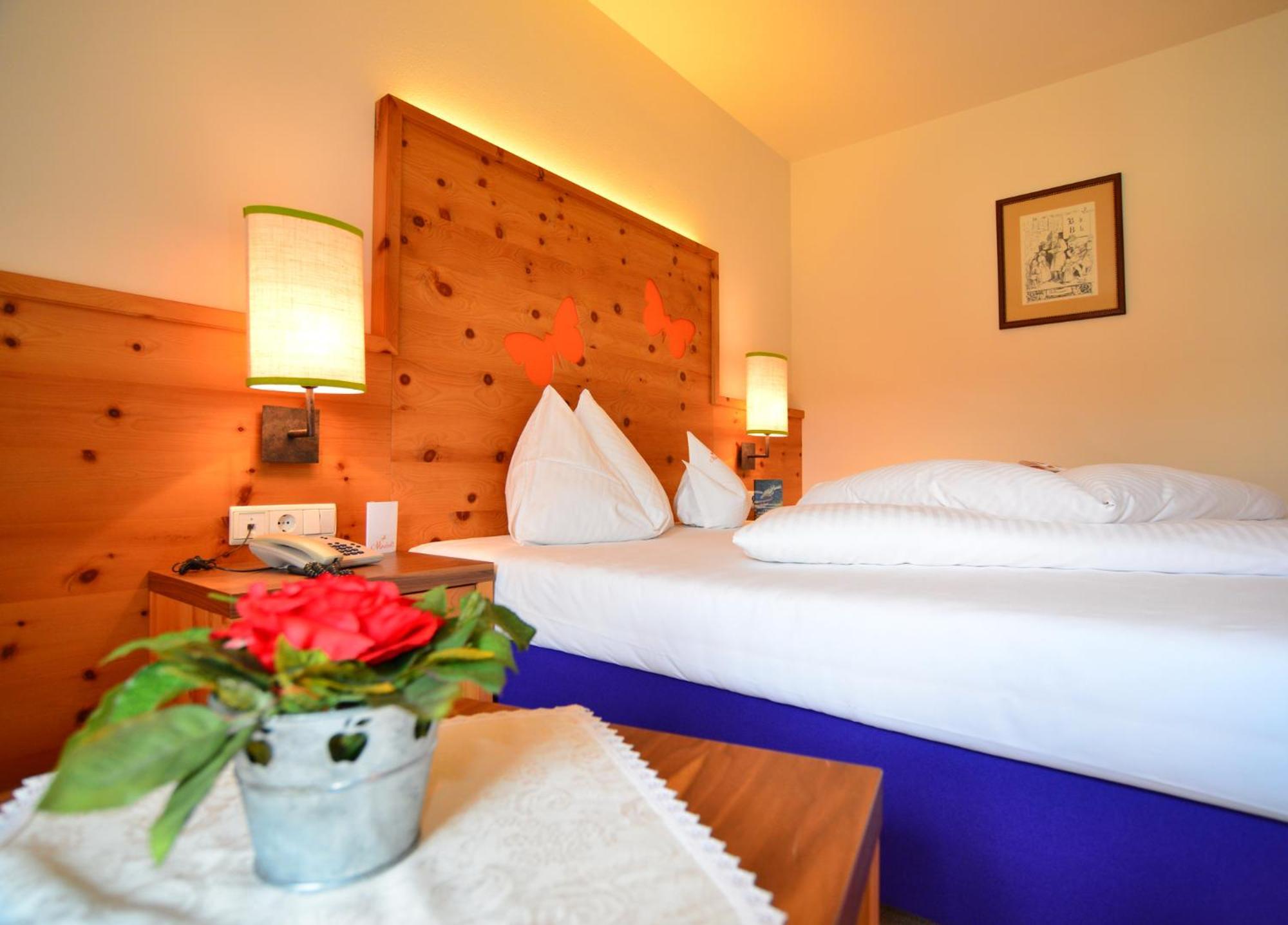 Mirabell Dolomites Hotel - Luxury Ayurveda & Spa Valdaora Esterno foto