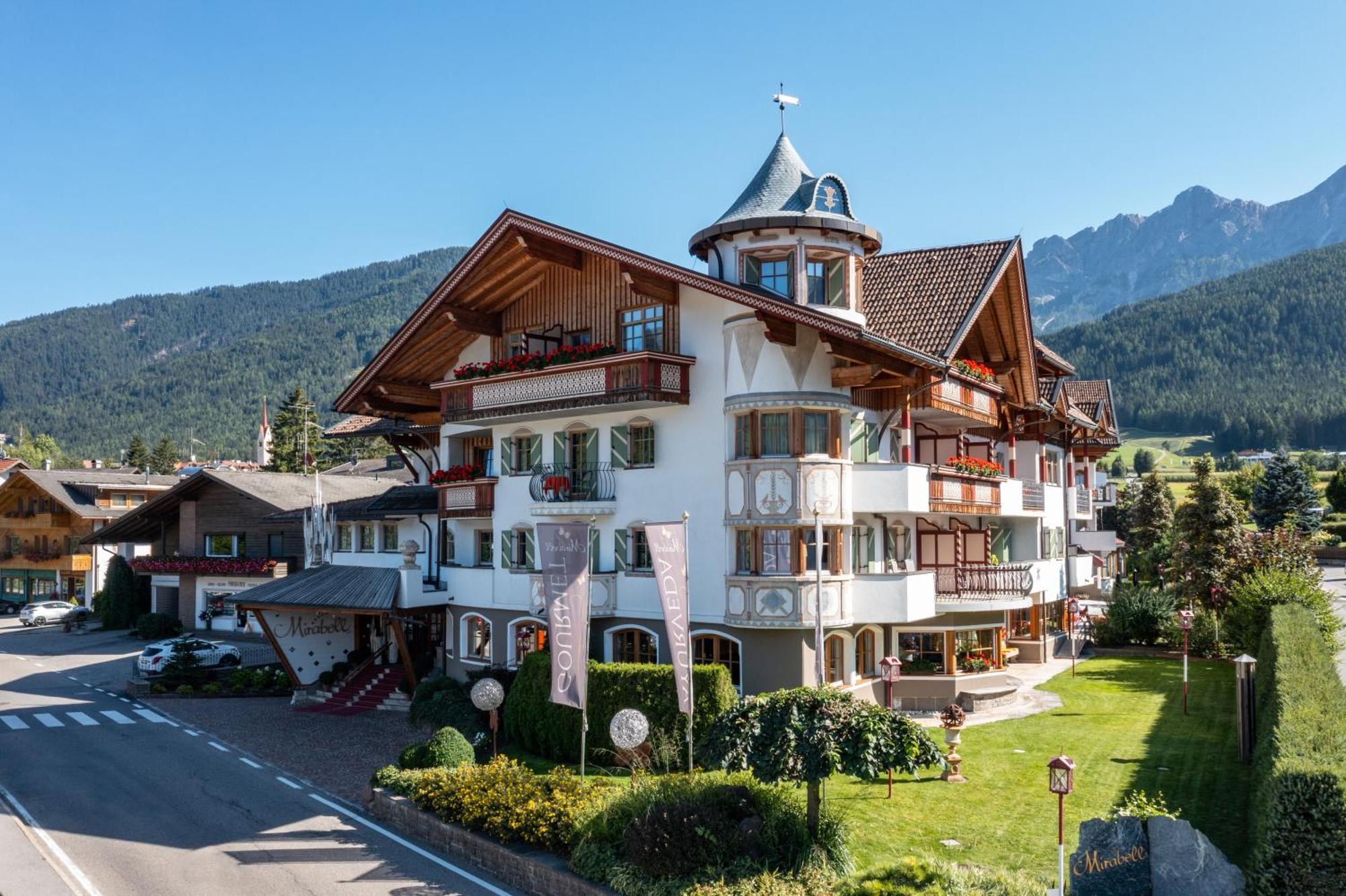 Mirabell Dolomites Hotel - Luxury Ayurveda & Spa Valdaora Esterno foto