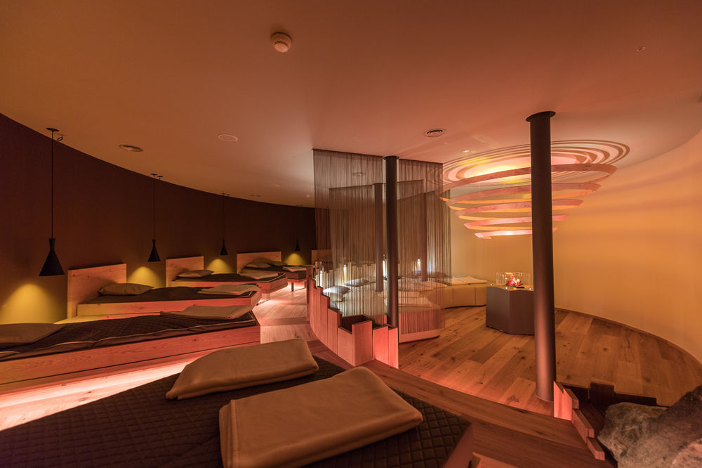 Mirabell Dolomites Hotel - Luxury Ayurveda & Spa Valdaora Esterno foto